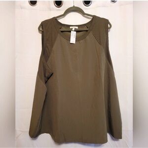 NWT green Maurices athletic tank 4x